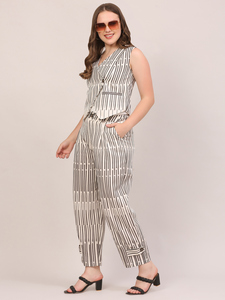 Chaleco sin mangas a rayas blancas y negras, estilo cruzado, entallado, informal, para mujer, para usar con vestido. - Product Image 5