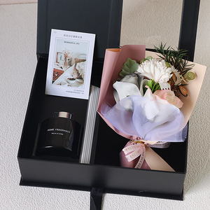 Confezione regalo con chiusura magnetica in carta nera di lusso fatta a mano di lusso in fabbrica - Product Image 3