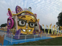 Voiture volante interstellaire, Voiture à bascule ondulante, Voiture rotative à bascule, Manège de fête foraine, Manège pour enfants, Thème de carnaval extérieur
