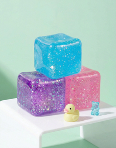 Vente en gros de gadgets pour enfants, jouet <span class=keywords><strong>anti</strong></span>-<span class=keywords><strong>stress</strong></span> scintillant, jouet sensoriel coloré, joli cube de glace <span class=keywords><strong>anti</strong></span>-<span class=keywords><strong>stress</strong></span> - Product Image 1