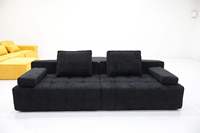 Canapé Lawrence de style italien moderne et minimaliste, modulaire, trois places, en tissu compressé recouvert de sherpa, pour appartement ou villa
