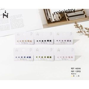 Orecchini a Perno con Zirconi Colorati Rotondi 4mm 5mm 6mm Set di Gioielli alla Moda - Product Image 1