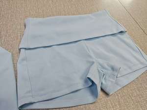 Conjunto de Sudadera Corta con Cremallera y Pantalones Cortos Transpirables de Color Liso para <span class=keywords><strong>Mujer</strong></span>, Venta al por Mayor, 2 Piezas, Ropa de Verano para Descansar con Diadema - Product Image 6