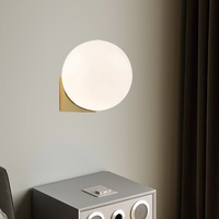 Lampu Dinding LED Minimalis Nordik dengan Bola Kaca untuk Koridor Kamar Tidur Lampu Dinding Samping Tempat Tidur
