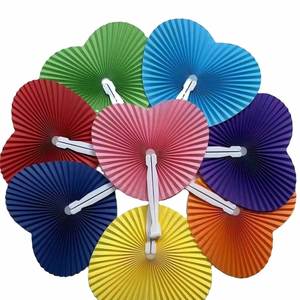 Éventail en papier rond pliable simple, mini éventail de voyage portable, petit éventail rond en forme de cœur, cadeaux pour la maternelle - Product Image 1