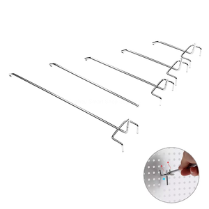Crochet de présentation robuste en fil chromé pour panneau perforé Volcano, avec porte-étiquette, pas de 41 mm, pour gondole standard australienne - Product Image 2