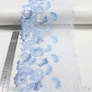 OEM Fresh 3D Stickerei Spitzens toff 19CM Farbverlauf Blau Rosa Blumen Bestickte Border Lace Trim Mesh Stoffe Spitze Für Frauen
