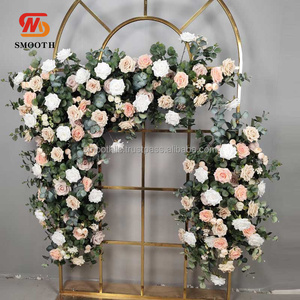 การจัดดอกไม้ตกแต่งงานปาร์ตี้ SMOOTH Events จัดวางดอกไม้บริเวณมุมแชมเปญสำหรับฉากหลังงานแต่งงาน - Product Image 6