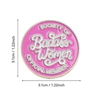 Pin de Esmalte con Diseño de la "Sociedad de Mujeres Aterradoras"