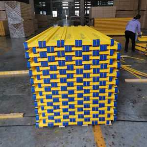 Viga H20 con cubierta de plástico rojo para construcción de puente - Product Image 1