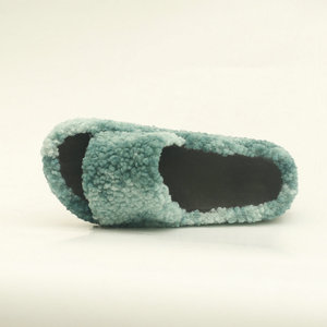 Nouveau intérieur silencieux <span class=keywords><strong>en</strong></span> peluche chaud à semelles épaisses anti-<span class=keywords><strong>d</strong></span>érapant <span class=keywords><strong>en</strong></span> coton <span class=keywords><strong>d</strong></span>'<span class=keywords><strong>agneau</strong></span> pantoufles pour les femmes <span class=keywords><strong>en</strong></span> automne et <span class=keywords><strong>en</strong></span> hiver - Product Image 3