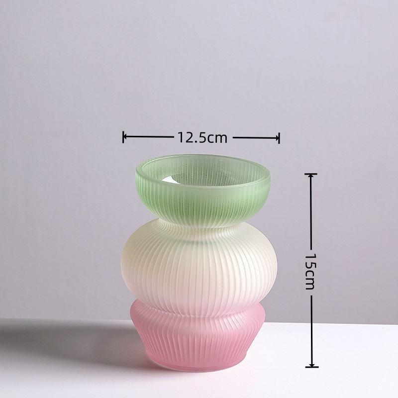 ชมพู-เอส