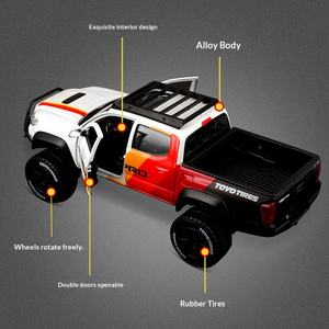 Modellino SUV TOYOTA Tacoma TRD PRO in Scala 1:27 <span class=keywords><strong>Maisto</strong></span>, Veicolo in Metallo Pressofuso - Product Image 4