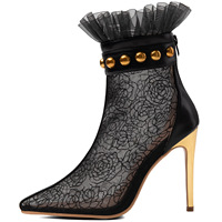 Bottines noires en dentelle et résille pour femme, grande taille 47, à bout pointu, avec rivets dorés, talons aiguilles, garniture en tulle à volants, talons hauts