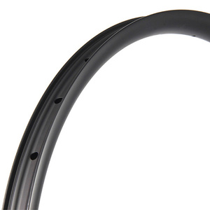 Llantas de Bicicleta de Montaña de Carbono Asimétricas Schneedorf Superlite de 32 mm, Perfil de 24.5 mm, Sin Gancho, Tubeless, para Ciclismo de Carretera 700C - Product Image 3