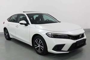 ฮอนด้า ซีวิค ไฮบริด ปี 2024 รถเก๋งมือสอง เกียร์อัตโนมัติ ขับเคลื่อนล้อหน้า เบาะหนัง กล้องมองหลัง พวงมาลัยซ้าย สีเข้ม - Product Image 3