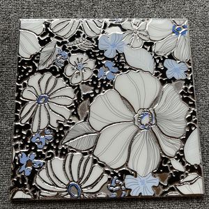 Azulejos <span class=keywords><strong>de</strong></span> Porcelana Esmaltada Dorada <span class=keywords><strong>de</strong></span> Gran Diseño Comercial Golden Ceramics con Franja Dorada <span class=keywords><strong>para</strong></span> Baño, Sala <span class=keywords><strong>de</strong></span> Estar, <span class=keywords><strong>Pared</strong></span> y Piso - Product Image 5