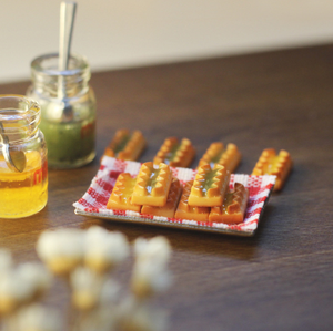 Offre Spéciale Maison De Poupée Miniature Nourriture Cookie Simulation Gâteau <span class=keywords><strong>Dim</strong></span> Sum Décoration Mini En Forme De Confiture Biscuits Casa De Munecas - Product Image 4