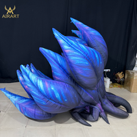 Sculpture de fleur gonflable futuriste à pétales épanouis, fleur d'air personnalisée à dégradé de couleurs pour la décoration de festivals et de boîtes de nuit