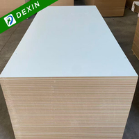 Prix d'usine 5mm 8mm 9mm 12mm 15mm 18mm Panneau MDF mat ou brillant 4x8 Panneau MDF face à la mélamine blanche