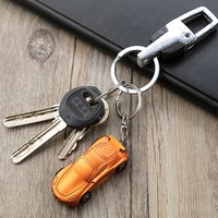 Porte-clés LED en plastique en forme de voiture, design personnalisé mignon et tendance, lampe torche pour sac à dos avec impression sérigraphique