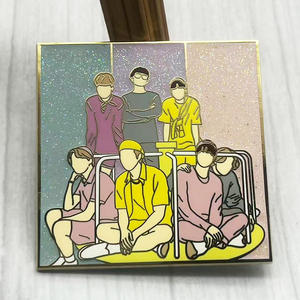 <span class=keywords><strong>Prix</strong></span> d'usine à la mode personnalisé célèbre Kpop idole chanteur broche broches en métal en alliage de Zinc plaqué or émail dur insigne - Product Image 6
