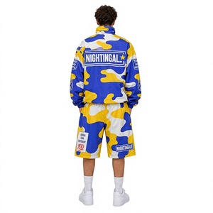 Conjunto de Chaqueta Cortavientos y Pantalones Cortos Deportivos de Nailon Reflectante con Diseño de Camuflaje de Última Moda para Hombre - Product Image 3