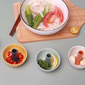 Ensemble de filtres multifonctionnel quatre-en-un pour cuisine domestique avec entonnoir à huile - Product Image 3