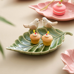 Bandeja de Cerámica con <span class=keywords><strong>Diseño</strong></span> de Hoja y Pájaro Adorable, Plato Creativo para Joyas, Anillos y Collares, Organizador de Escritorio, Regalo - Product Image 2