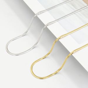 Cadena de Acero Inoxidable Chapada en Oro de 18K, Diseño de Espina de Serpiente, Delgada, para Hombre y Mujer, Color Plata - Product Image 2