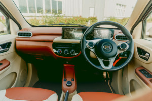 Mini Xiaohu FEV, Vehículo Eléctrico Familiar, Volante <span class=keywords><strong>a</strong></span> la Derecha, 4 Plazas, Hatchback, Vehículo de Nueva Energí<span class=keywords><strong>a</strong></span>, Autonomí<span class=keywords><strong>a</strong></span> de 205 km, 100 km/<span class=keywords><strong>h</strong></span>, 34 kW - Product Image 4