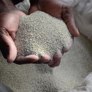 Filtro de zeolita, removedor de amoníaco, gránulos naturales de clinoptilolita de 0,55mm para acuario y estanque Koi - Product Image 1