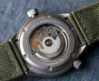 Montres en titane OEM pour hommes avec mouvement japonais, montre automatique