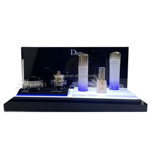 Ray Yi Tùy Chỉnh Mỹ Phẩm Hiển Thị Truy Cập Giá Acrylic Trang Điểm Tổ Chức Với Đèn LED Cho Quảng Cáo Bán Lẻ - Product Image 1