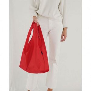 Sacs de courses promotionnels personnalisés, portables, imperméables, réutilisables, pliables, type T-shirt, en forme de pochette - Product Image 4