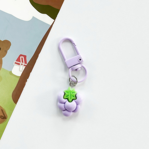 Tendance de la mode pour les activités promotionnelles <span class=keywords><strong>et</strong></span> les accessoires de sacs : Nouveau style de porte-clés pendentif en résine en forme de fruit mignon, vente en gros - Product Image 4