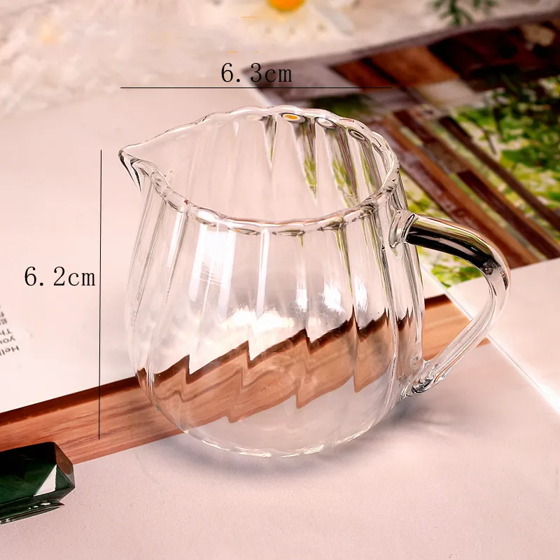 Kreative geprägte Streifen klares Kristallglas Milch kännchen Krug Servier sauce Milchkaffee Milch kännchen Krug für die Küche