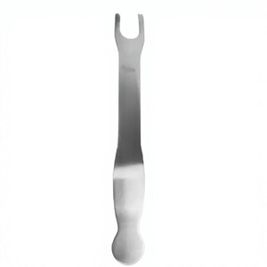 Retracteur glénoïde orthopédique manuel en acier inoxydable de haute qualité Bacastow, côté droit, certifié MOL, conforme aux normes CE - Product Image 1