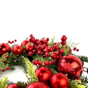 Chất lượng cao norfolk thông giáng sinh vòng hoa với quả mọng màu đỏ và quả bóng thông NÓN trang trí vòng hoa cho cửa trước cho tốt nghiệp - Product Image 5