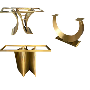 Table console d'entrée avec pieds en acier inoxydable doré, plateau en marbre et base irrégulière en acier inoxydable - Product Image 1