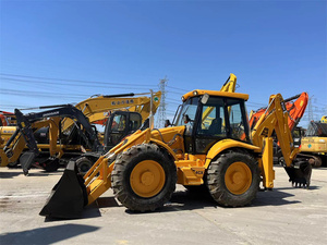 Chargeuse-pelleteuse sur pneus d'occasion JCB 3CX de 8 tonnes, flexible et polyvalente, pour le nivellement des sites de puits de gaz shale, idéale pour tous les terrains - Product Image 6