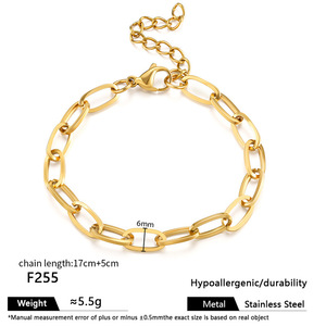 Bracelet à breloques en chaîne cubaine géométrique classique LEPAI, en titane, unisexe, cadeau, chaîne fine, vente en gros, vie quotidienne - Product Image 6