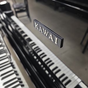 "<b>CITY</b> LIFE" Series CL-2 Acoustic <b>Second</b>-<b>hand</b> Piano, Suitable for Children's Home Practice - Product Image 2