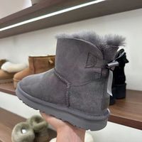 Bottes de neige Bailey Bow pour femmes avec logo personnalisé, fourrure en peau de mouton véritable, bottes courtes à la cheville