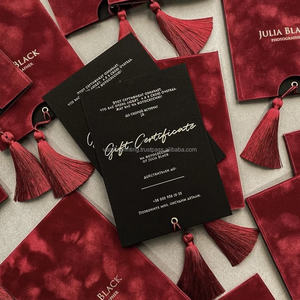 นามบัตรหรูหราพร้อมซองกำมะหยี่แบบกระดาษแข็งและพู่ห้อย ดีไซน์สั่งทำพิเศษ กระดาษออฟเซ็ต - Product Image 1