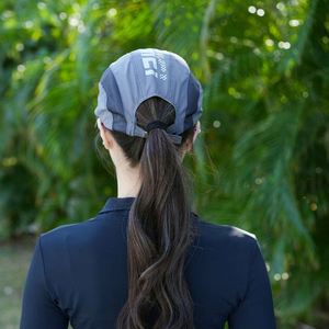 หมวกเบสบอล PE ป้องกันแสงแดดสำหรับฤดูร้อน แบบขายส่ง สั่งทำได้ พร้อมช่องสำหรับรวบผมหางม้า เหมาะสำหรับกีฬากอล์ฟและวิ่ง - Product Image 4