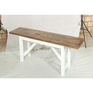 โต๊ะม้านั่งไม้สีขาวมูโรพร้อมท็อปแบบเรียบง่ายและฐานขาไขว้ที่แข็งแรง - Product Image 1