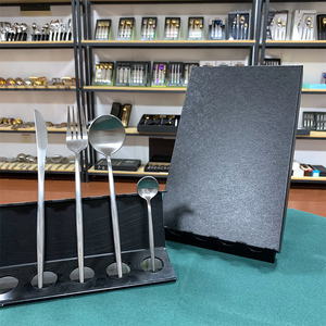 Sang Trọng 4Pcs Bạc Thép Không Gỉ Thiết Lập Dao Kéo Ánh Sáng Quà Tặng Kinh Doanh Cho Khách Sạn Và Bồ Đào Nha Bảng Bít Tết Dao Muỗng Nĩa - Product Image 1