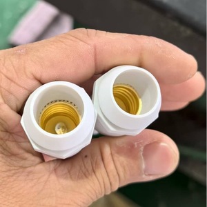 Base de Lámpara E12 E14, Portalámparas de Plástico con Rosca, Resistente al Agua para Exteriores, 110V-250V 10A, con Función de Seguridad - Product Image 2