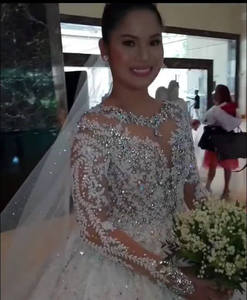 Nuova Collezione 2024 Di Tendenza Abito <span class=keywords><strong>da</strong></span> <span class=keywords><strong>Sposa</strong></span> di Alta Sartoria con Coda Lunga, Maniche Lunghe, Pizzo e Strass - Product Image 3